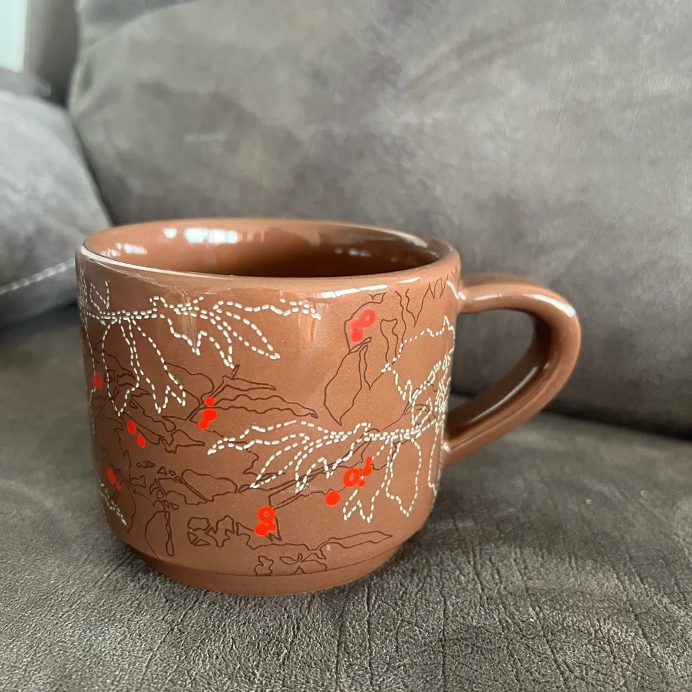 Starbucks 2009 Mug Brown with Red Berries 10 ounces - Picture 2 of 5